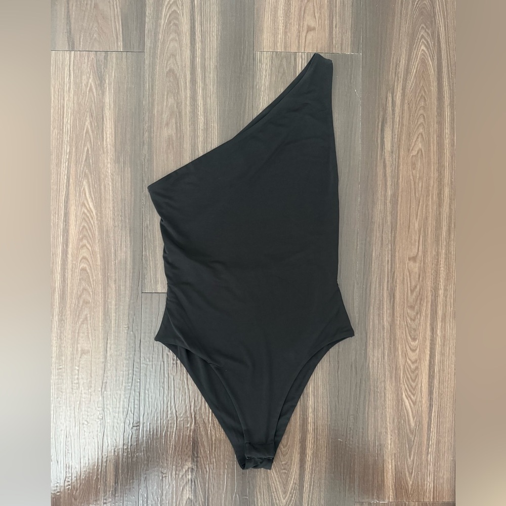 Black One Shoulder Bodysuit